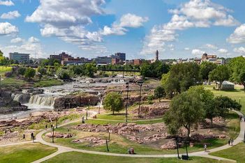 Stay Another Day in Sioux Falls, S.D.